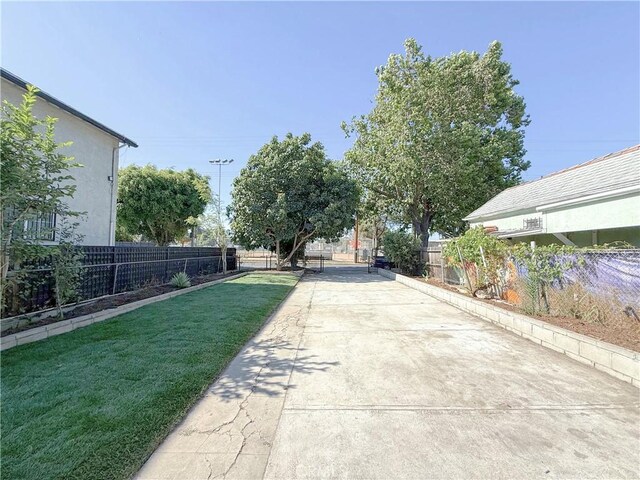 1606 W 62nd St, Los Angeles, CA 90047 - photo 26