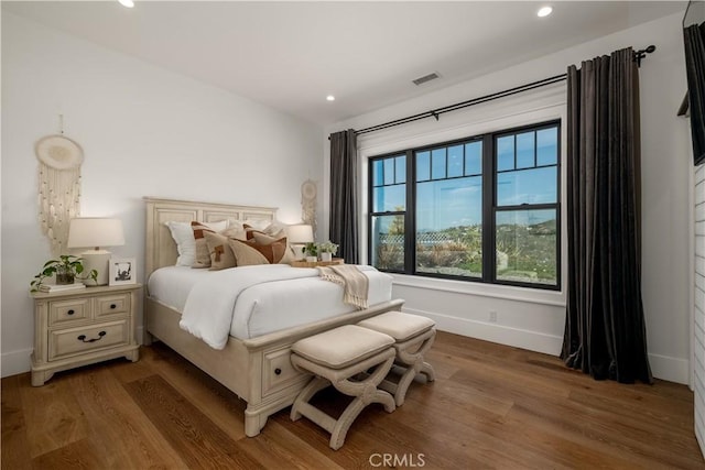 3325 Sagewood Hills Rd, Vista, CA 92084 - bedroom featuring light wood finished floors and recessed lighting