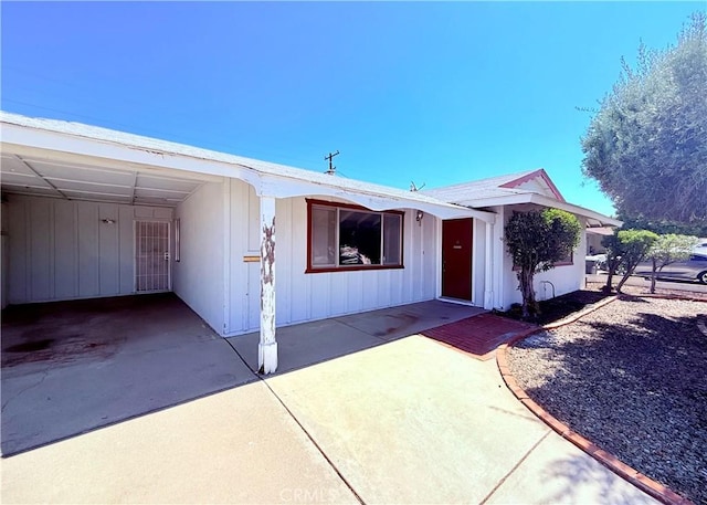 27294 Pinehurst Rd, Menifee, CA 92586 - view of front of property with an attached carport