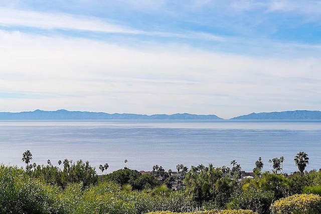 2209 W 25th St Unit 7, San Pedro, CA 90732 - water view featuring a mountain backdrop