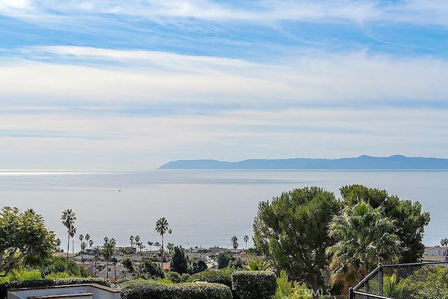 2209 W 25th St Unit 7, San Pedro, CA 90732 - water view with mountains