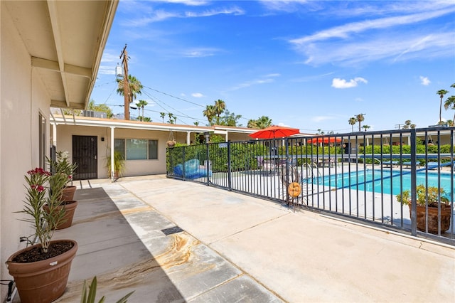 579 S Highland Dr, Palm Springs, CA 92264 - view of patio