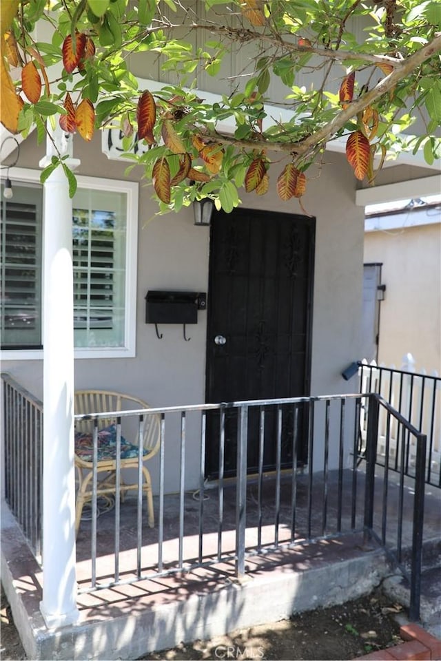15154 Oliva Ave, Paramount, CA 90723 - doorway to property with stucco siding