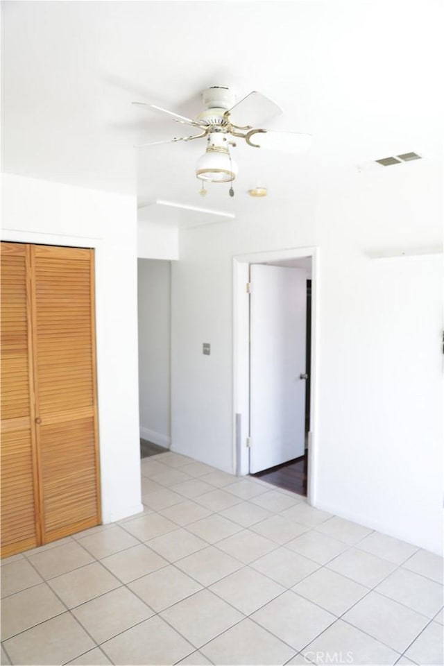15154 Oliva Ave, Paramount, CA 90723 - unfurnished room with ceiling fan