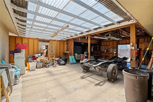 4491 N Dewitt Ave, Fresno, CA 93727 - view of garage