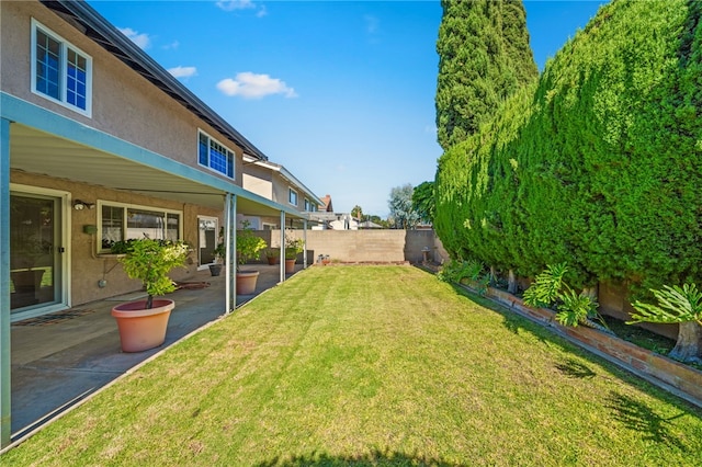 514 Mohawk Dr, Placentia, CA 92870 - view of yard featuring a patio area