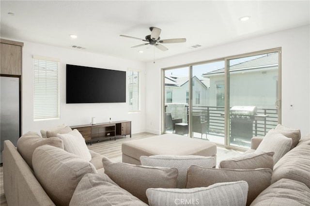 480 W Balsam Ln, Clovis, CA 93611 - living area featuring a ceiling fan, light wood-type flooring, and recessed lighting