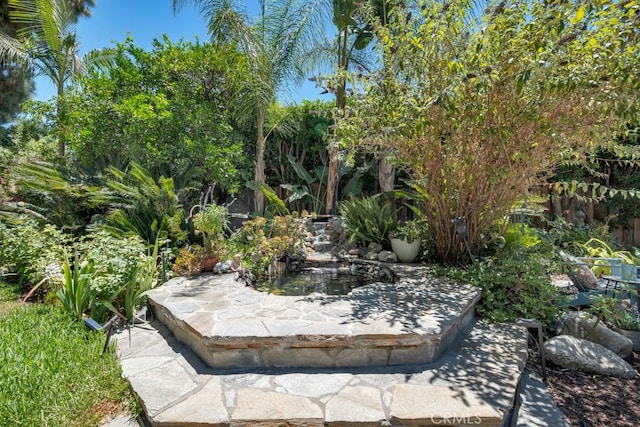 9604 Tunney Ave, Northridge, CA 91324 - view of yard featuring a small pond