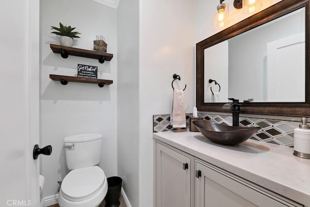 9604 Tunney Ave, Northridge, CA 91324 - bathroom featuring tasteful backsplash and vanity