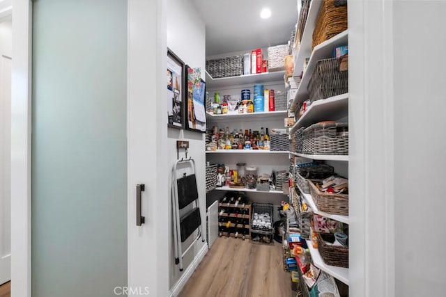 9604 Tunney Ave, Northridge, CA 91324 - view of pantry