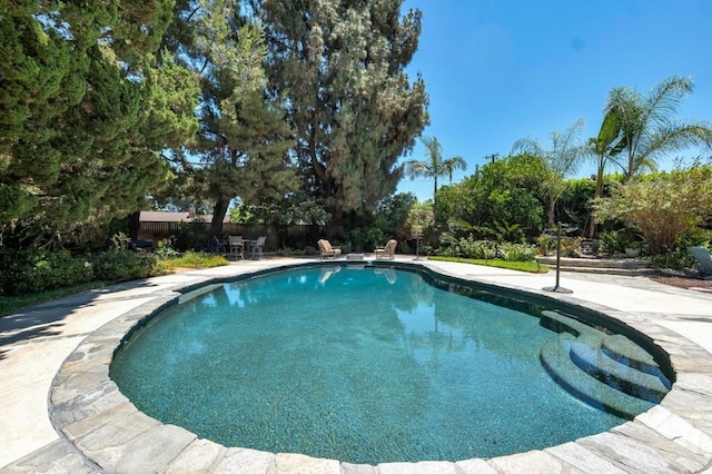 9604 Tunney Ave, Northridge, CA 91324 - outdoor pool with a patio area
