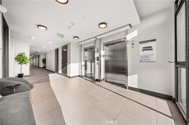 709 E Walnut St Unit 227, Pasadena, CA 91101 - common area with recessed lighting