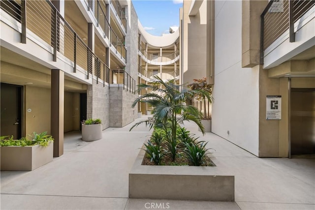 709 E Walnut St Unit 227, Pasadena, CA 91101 - surrounding community