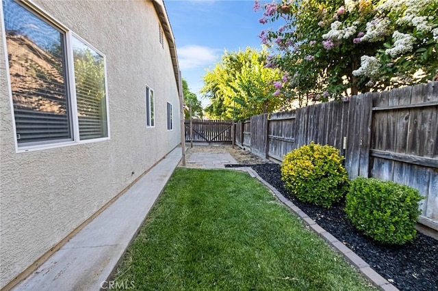 2092 Betsy Ross Ct, Atwater, CA 95301 - view of fenced backyard