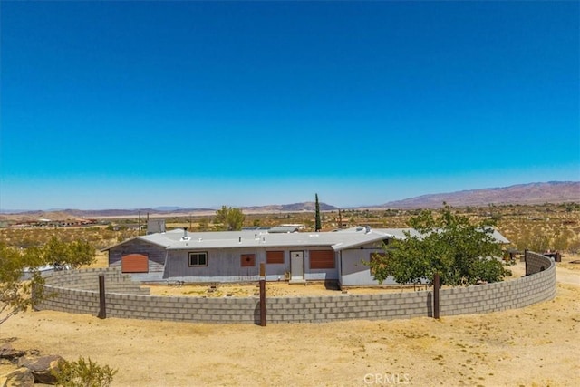 5177 Avenida Del Sol, Joshua Tree, CA 92252 - single story home with a mountain view