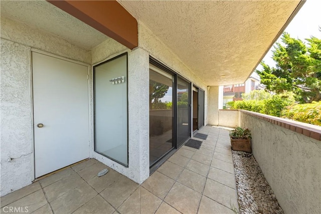 6242 Riviera Cir, Long Beach, CA 90815 - view of patio / terrace