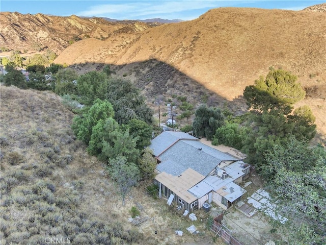 28869 Paradise Rd, Castaic, CA 91384 - view of subject property featuring a mountainous background