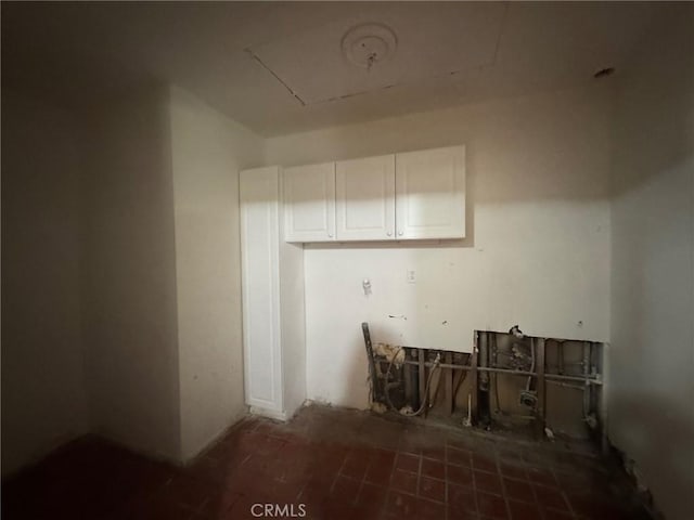 28869 Paradise Rd, Castaic, CA 91384 - view of laundry area
