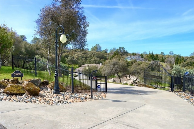 31008 Longview Ln E, Coarsegold, CA 93614 - view of community with concrete driveway