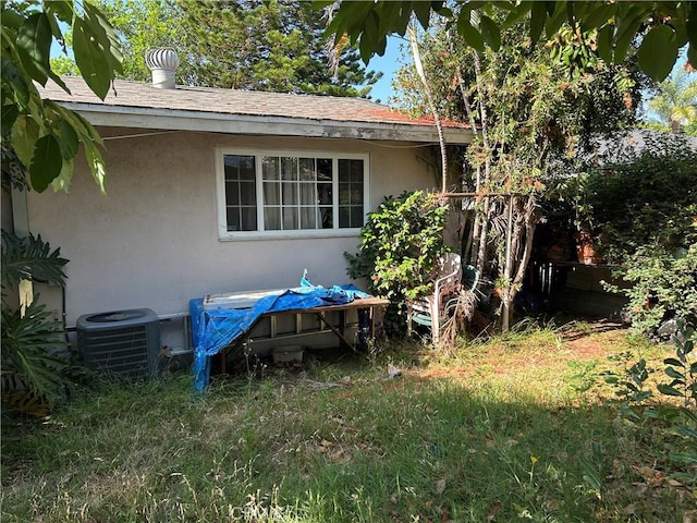 1021 E Gaillard St, Azusa, CA 91702 - rear view of house featuring stucco siding
