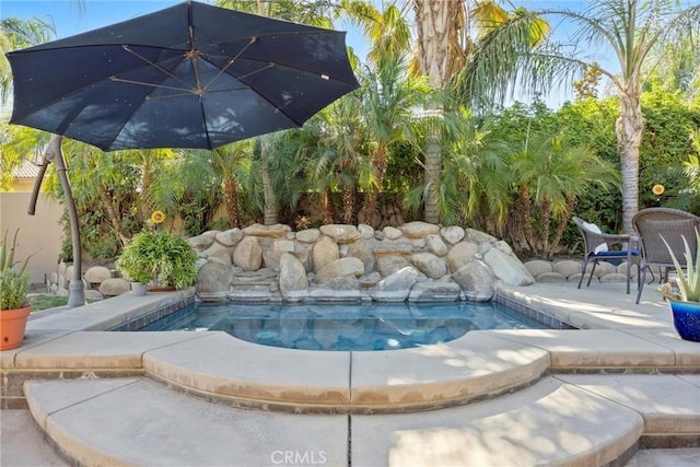 403 Stone Cross Dr, Bakersfield, CA 93312 - view of outdoor pool