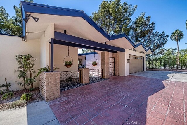 4747 El Caballero Dr, Tarzana, CA 91356 - photo 2