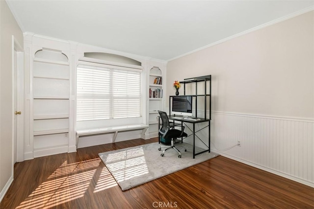 3450 Lake Park Ave, Fallbrook, CA 92028 - office featuring wood finished floors, built in shelves, and ornamental molding