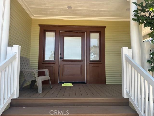 1902 E Citrus Ave, Redlands, CA 92374 - view of exterior entry with covered porch