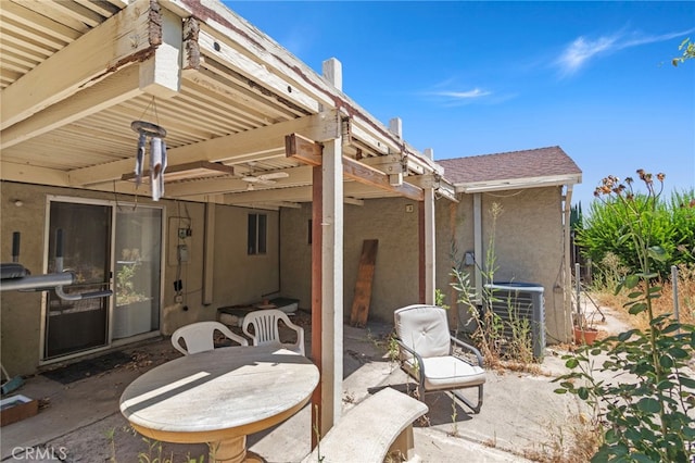 932 Redwood Ct, Corona, CA 92879 - view of patio / terrace