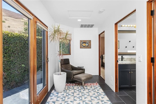 769 Greystone Pl, San Luis Obispo, CA 93401 - sitting room with attic access