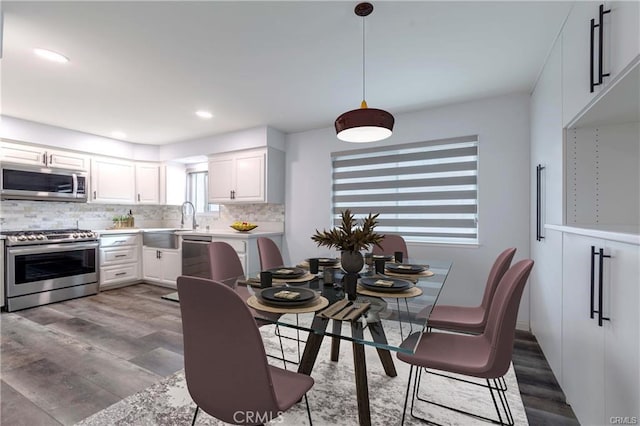 9000 Vanalden Ave Unit 176, Northridge, CA 91324 - dining area with dark wood finished floors and recessed lighting