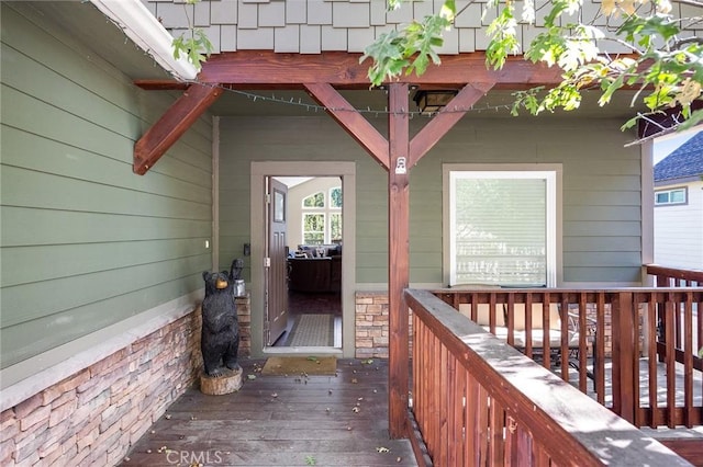 26845 Modoc Ln, Lake Arrowhead, CA 92352 - view of exterior entry featuring a deck