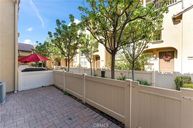 456 W Linden Dr, Orange, CA 92865 - view of patio