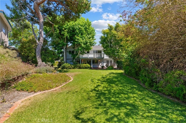 5230 Harbour Heights Ct, San Diego, CA 92109 - view of green lawn featuring a balcony