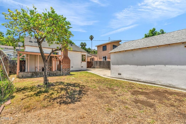4127 Scandia Way, Los Angeles, CA 90065 - view of yard with a patio area