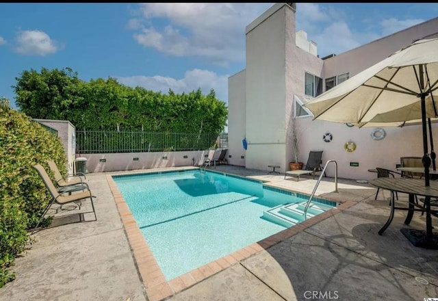 400 Monterey Rd Unit 10, Glendale, CA 91206 - view of pool with a patio area and a pool with connected hot tub