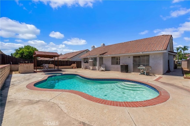22533 Kinross Ln, Moreno Valley, CA 92557 - view of pool featuring a gazebo, a fenced backyard, a patio, and a pool with connected hot tub