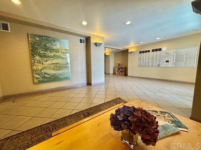 4545 Arizona St Unit 104, San Diego, CA 92116 - common area featuring recessed lighting