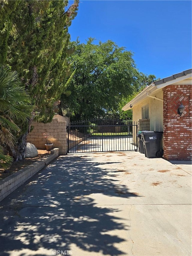 41653 62nd St W, Palmdale, CA 93551 - view of gate