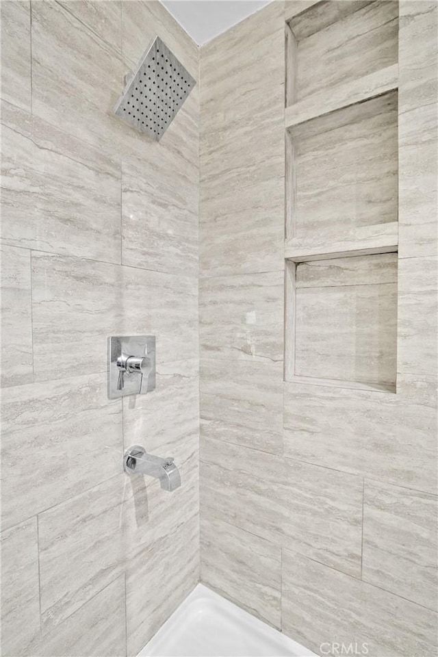 5609 Clark Ave, Lakewood, CA 90712 - full bath with tiled shower
