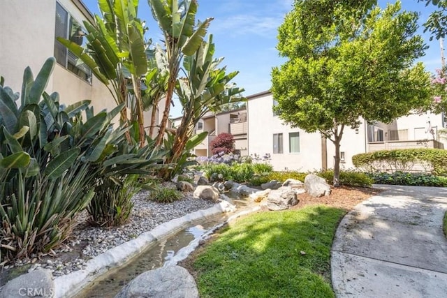 1490 Cabrillo Park Dr Unit B, Santa Ana, CA 92701 - view of yard