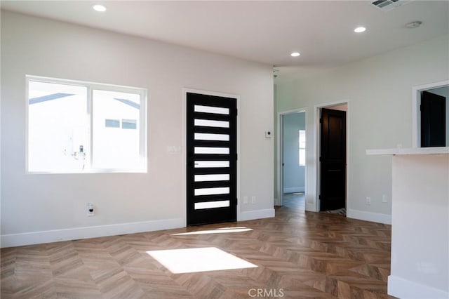 5916 Walnut Ave, Long Beach, CA 90805 - entryway featuring recessed lighting