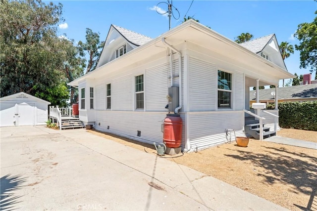 976 N Loma Vista Dr, Long Beach, CA 90813 - view of front of property featuring a storage unit