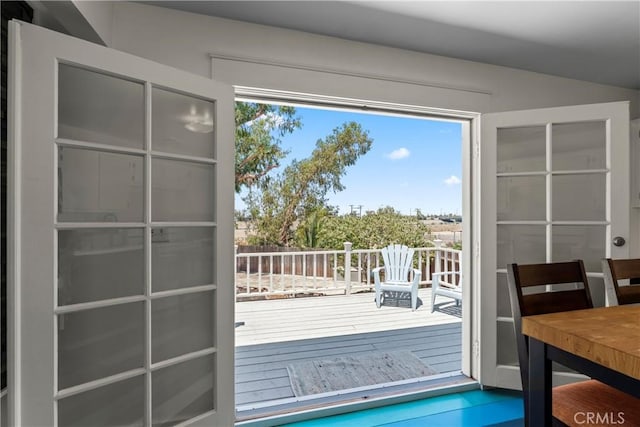 976 N Loma Vista Dr, Long Beach, CA 90813 - view of doorway
