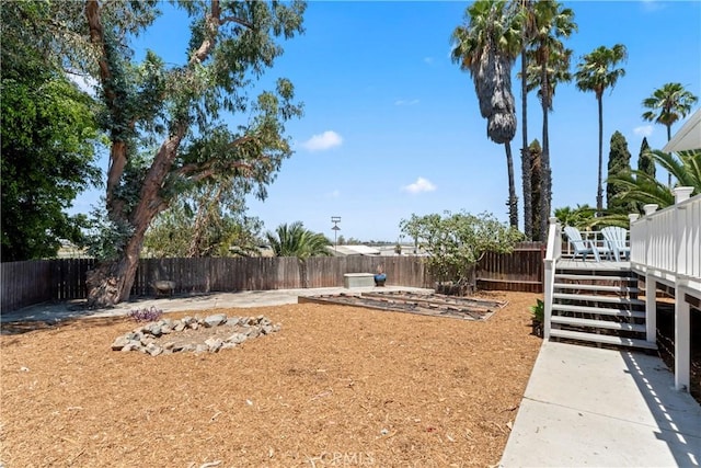 976 N Loma Vista Dr, Long Beach, CA 90813 - fenced backyard with a wooden deck