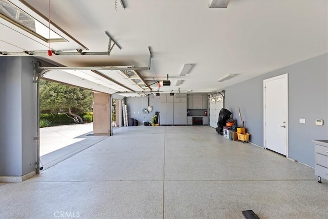 22515 Santa Clarita Corte, Perris, CA 92570 - garage featuring a garage door opener