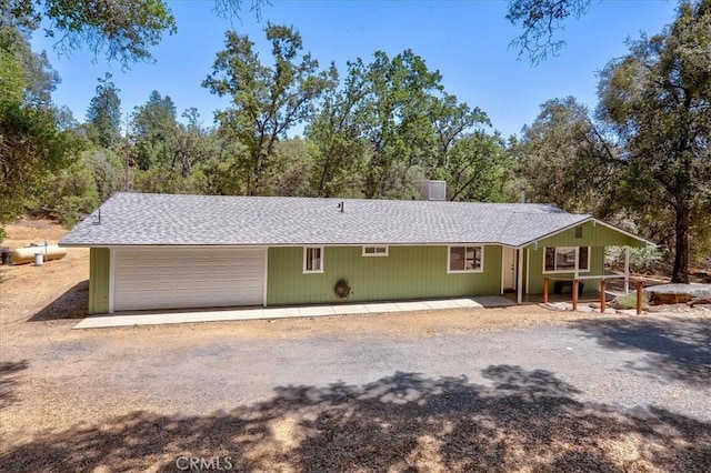 5566 Darrah Rd, Mariposa, CA 95338 - view of front of property with driveway, a garage, and roof with shingles