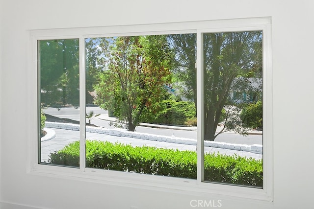 1214 Wilder St, Thousand Oaks, CA 91362 - doorway to outside with healthy amount of natural light