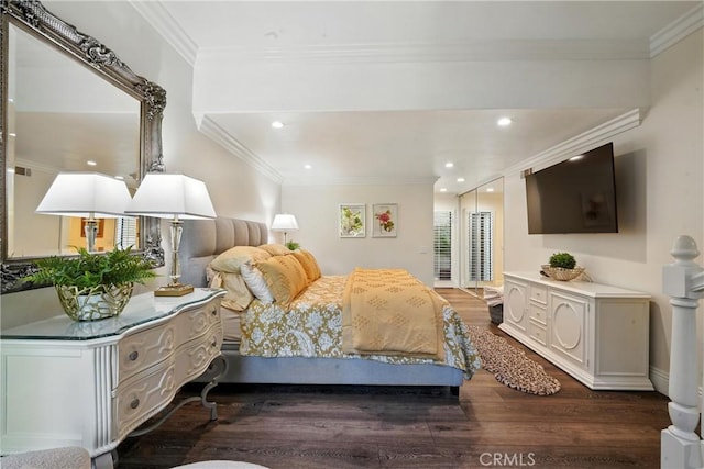 14 Bridgewood Unit 22, Irvine, CA 92604 - bedroom with dark wood-style flooring, crown molding, and recessed lighting