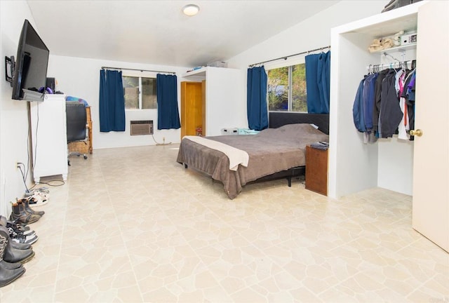 24093 Sargeant Rd, Ramona, CA 92065 - bedroom featuring lofted ceiling